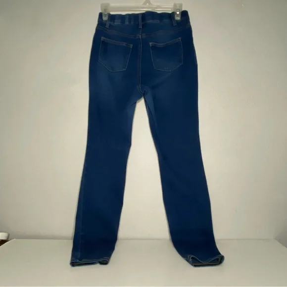 Time and Tru | Women’s Blue high waist Jeans Size S (4-6) - Picture 2 of 6